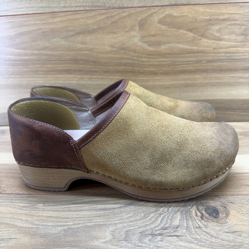 Dansko Brenna Tan Burnished Suede Clog Womens 10 EU 40 Slip On Nurse Walk
